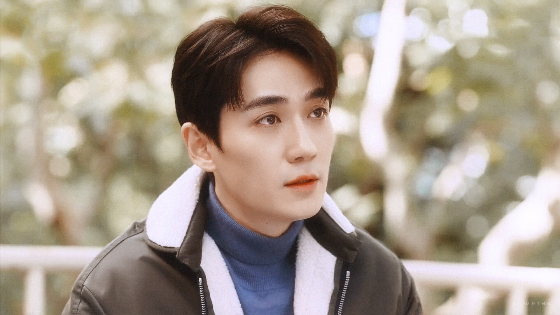 英超裁判新规引发争议，影响比赛公正性，英超裁判安排