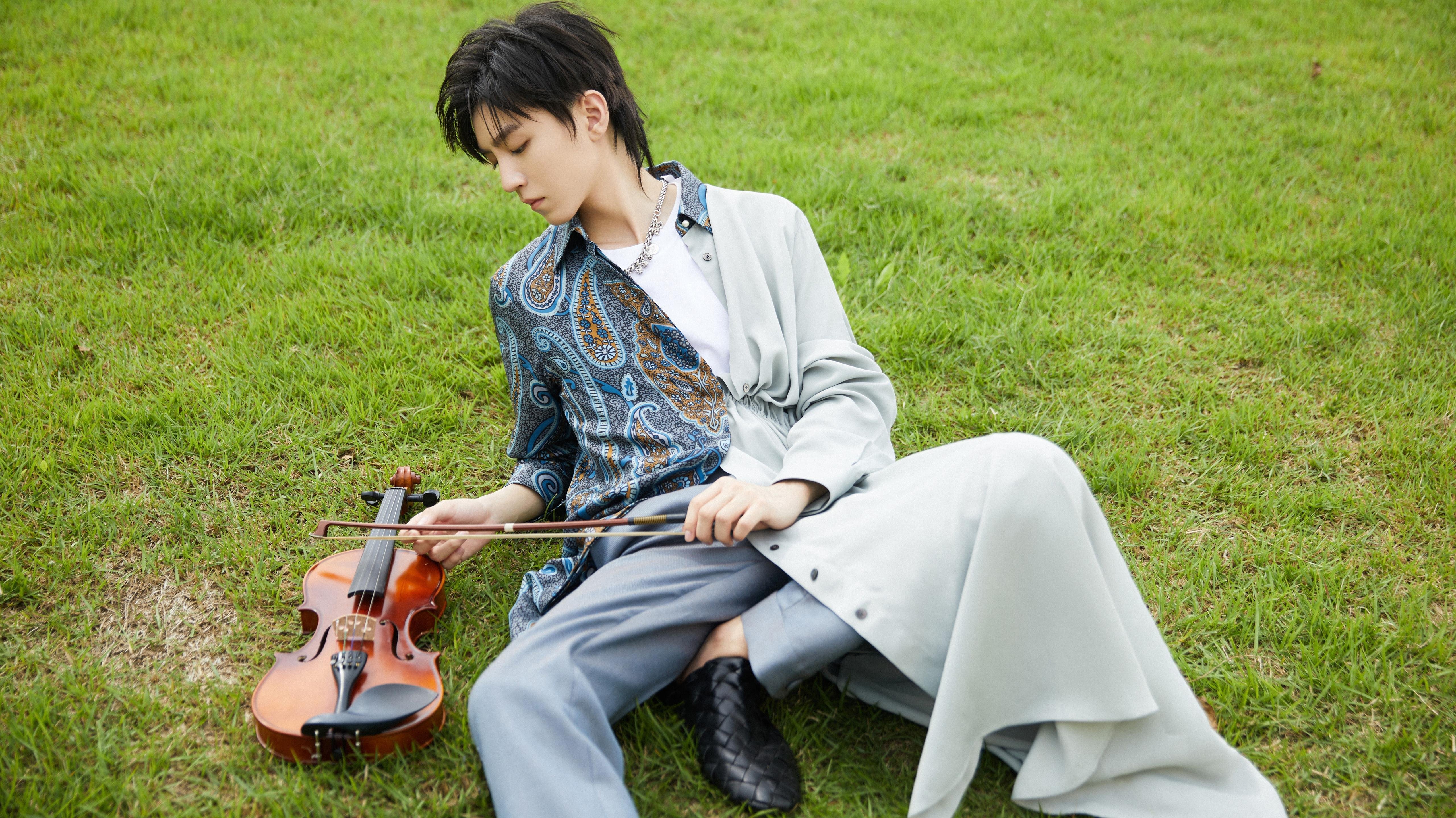 中国篮球教练员团队协作能力培养与管理实践，篮球教练员在团队中扮演了哪些角色