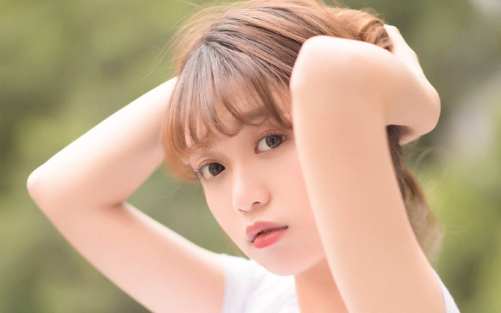 拜仁边路突破成为比赛关键通道，拜仁的边锋