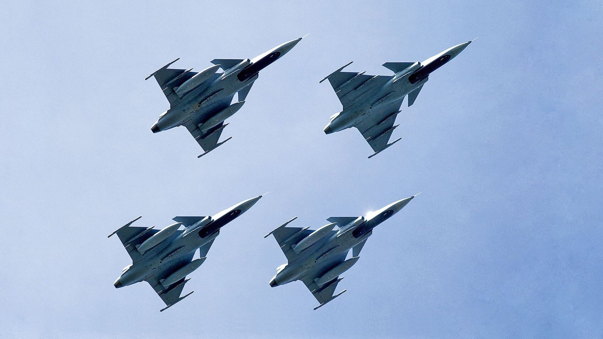 国王宣布与本地企业开展长期合作计划,国王宣布与本地企业开展长期合作计划英文