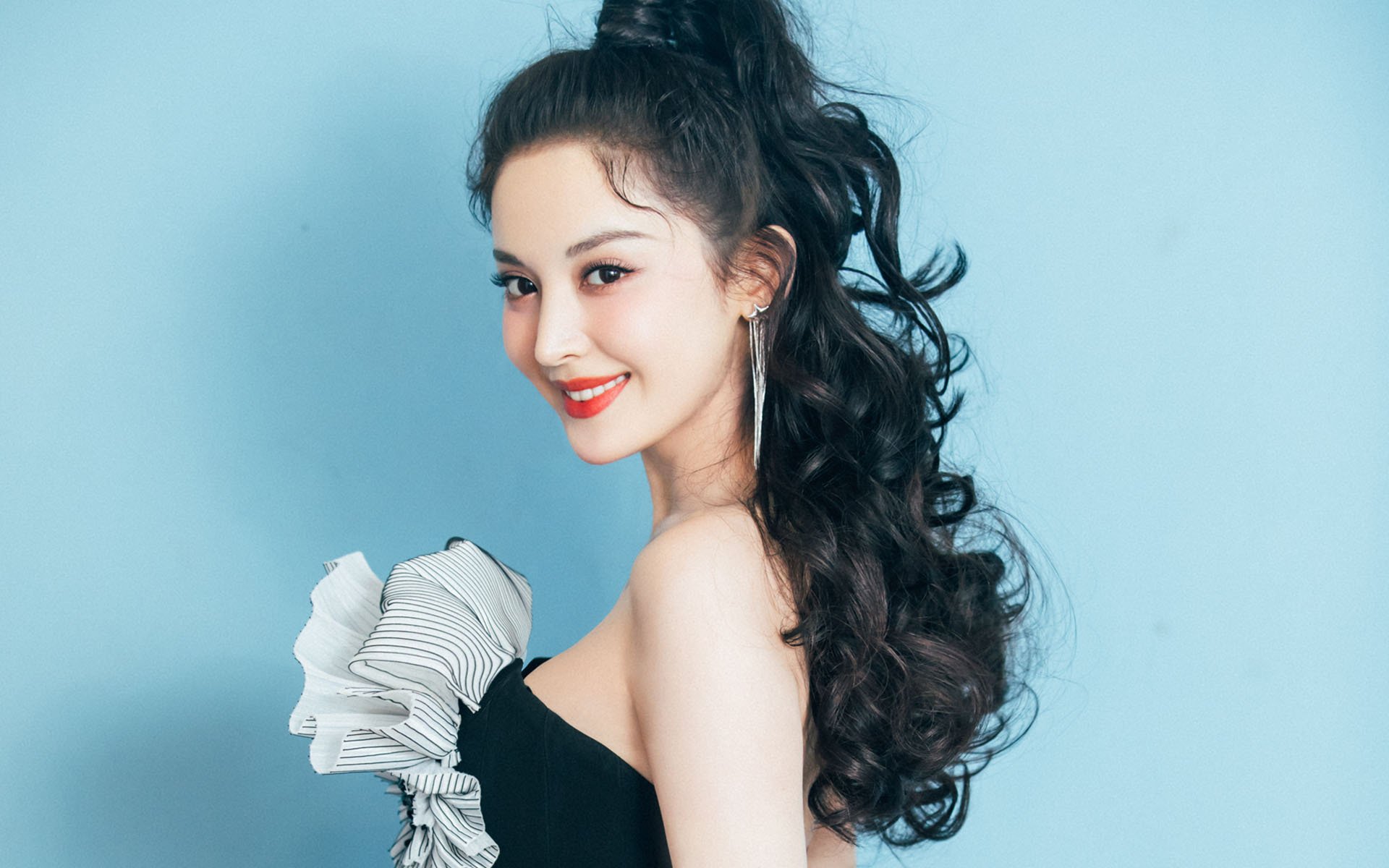 西甲终极对抗:攻守之间的极致较量,西甲身体对抗